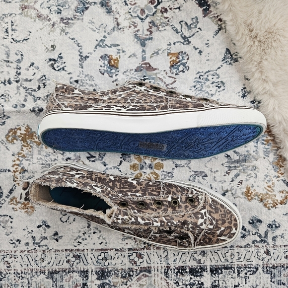 Blowfish Play Natural Lion Leopard Print Canvas Low Top Sneaker Women US 10 - Picture 4 of 9